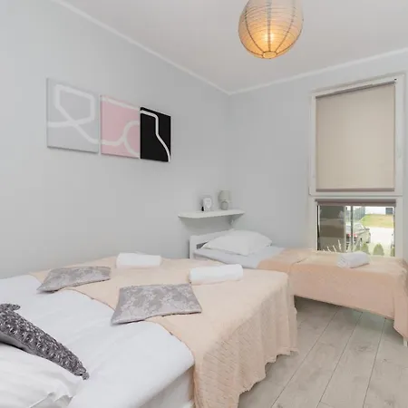 Turzycowa With Parking In By Renters Daire